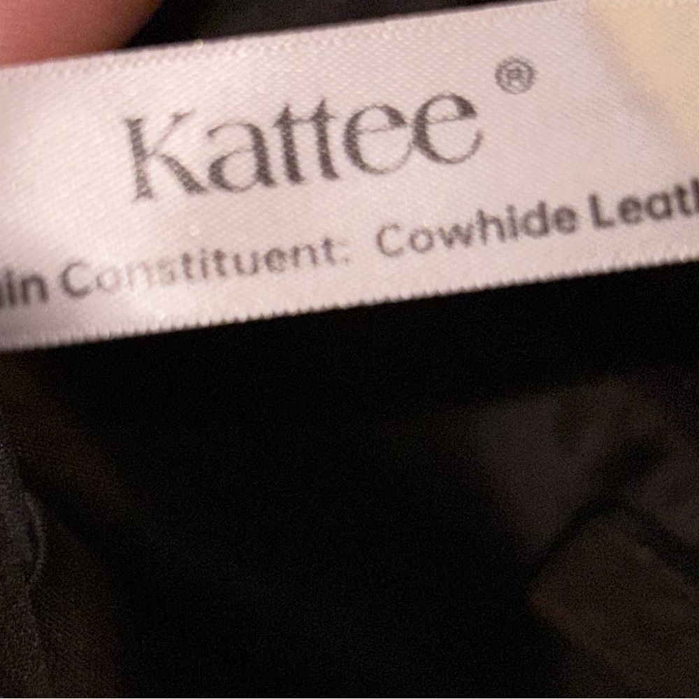 Kattee Elegant Tan Pebble Leather Satchel - Picture 8 of 8